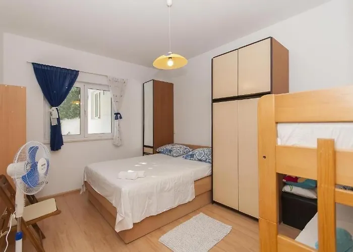 House Fjaka